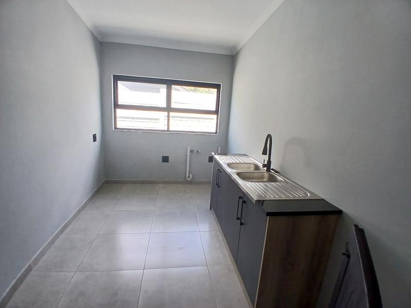 5 Bedroom Property for Sale in Stilbaai Wes Western Cape